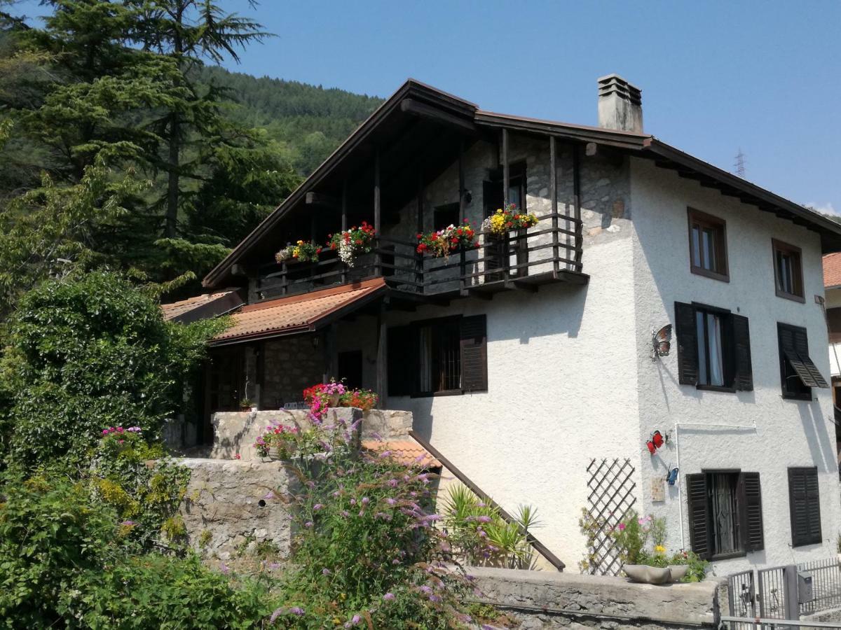 La Casa Delle Farfalle Apartamento Trento Exterior foto